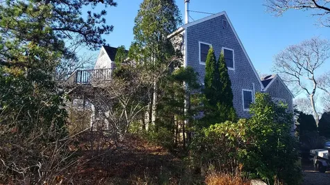 26 Cronig Avenue Vineyard Haven MA 02568