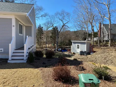 39 Ferro Way Vineyard Haven MA 02568