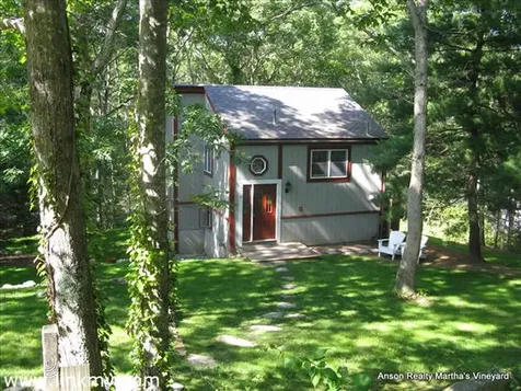 36 Circuit Avenue Vineyard Haven MA 02568
