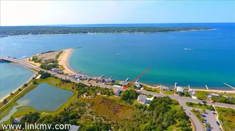 32 Beach Road Oak Bluffs MA 02557
