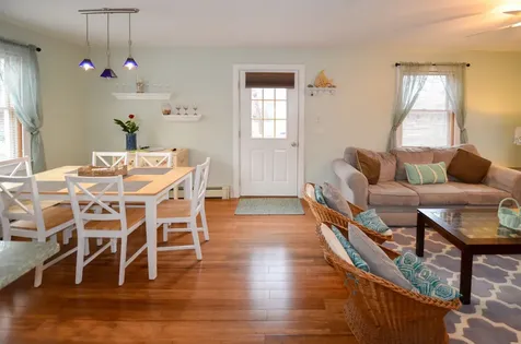 33 Menahan Street Oak Bluffs MA 02557