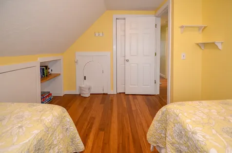 33 Menahan Street Oak Bluffs MA 02557