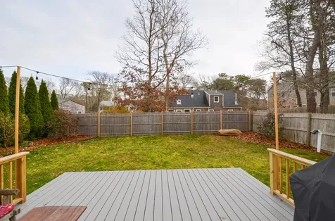 33 Menahan Street Oak Bluffs MA 02557