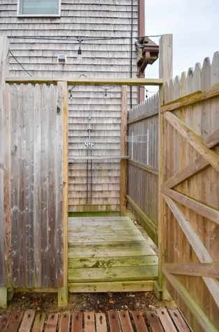 33 Menahan Street Oak Bluffs MA 02557