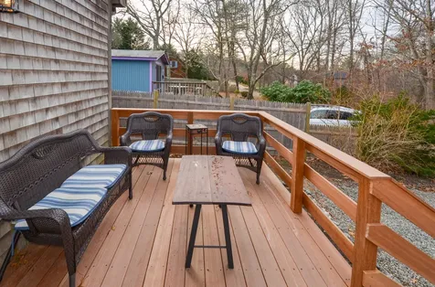 33 Menahan Street Oak Bluffs MA 02557