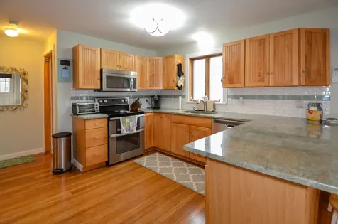 33 Menahan Street Oak Bluffs MA 02557