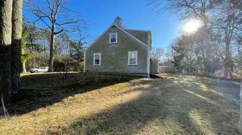 285 Edgartown Road Vineyard Haven MA 02568