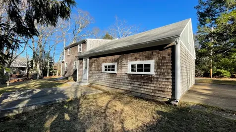 285 Edgartown Road Vineyard Haven MA 02568
