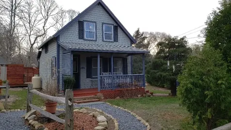 32 Cook Road Vineyard Haven MA 02568