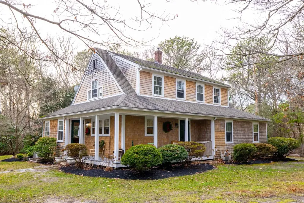 46 Stonegate Lane Vineyard Haven MA 02568