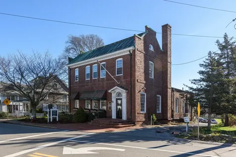 4 State Road Vineyard Haven MA 02568