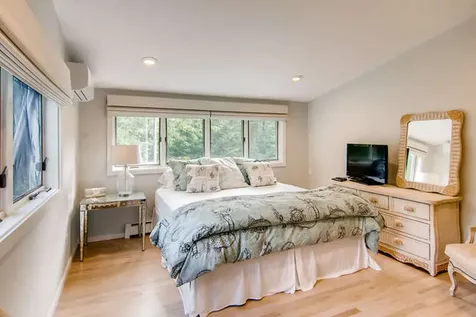 5 Guerin Lane Chilmark MA 02535