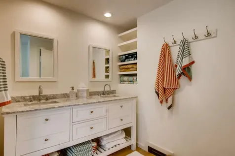 5 Guerin Lane Chilmark MA 02535