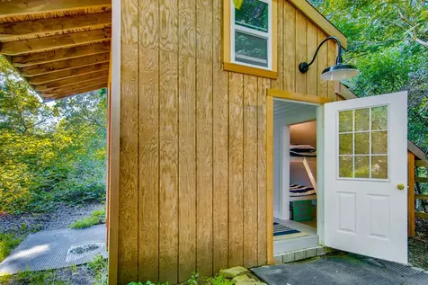 5 Guerin Lane Chilmark MA 02535