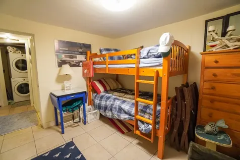 14 Huntington Avenue Oak Bluffs MA 02557