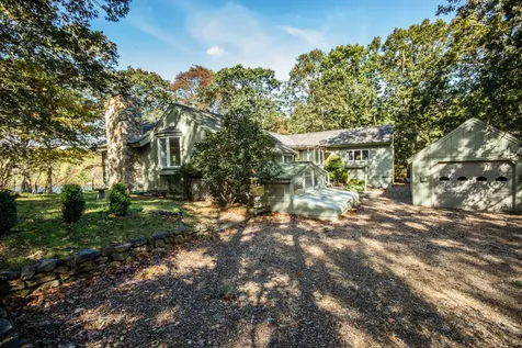 14 Wood Duck Way Oak Bluffs MA 02557
