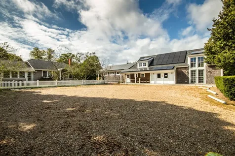 248 & 250 Upper Main Street Edgartown MA 02539