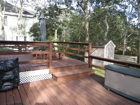 17 Eighteenth Street South Edgartown MA 02539