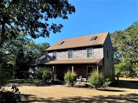 18 Saddle Club Road Edgartown MA 02539