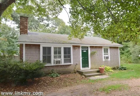 130 Wing Road Oak Bluffs MA 02557