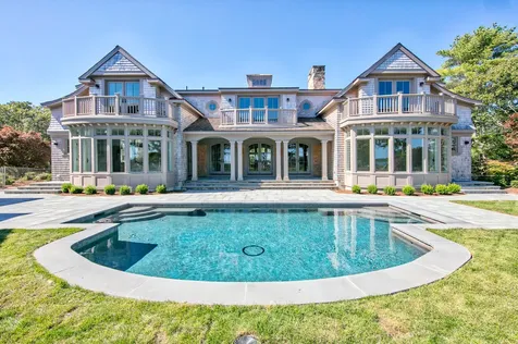 9 Briggs Road Edgartown MA 02539