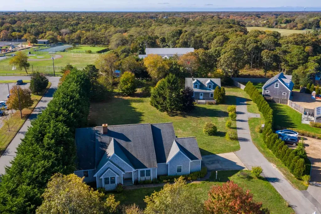 52 And 56 Robinson Road Edgartown MA 02539