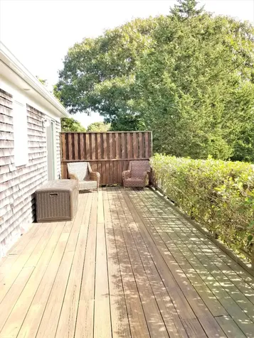 8 Massasoit Road Edgartown MA 02539