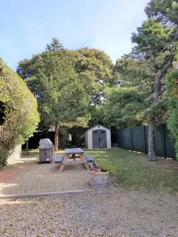 8 Massasoit Road Edgartown MA 02539