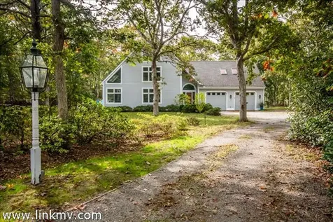29 Bayes Hill Road Oak Bluffs MA 02557