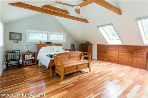 29 Bayes Hill Road Oak Bluffs MA 02557