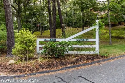 29 Bayes Hill Road Oak Bluffs MA 02557