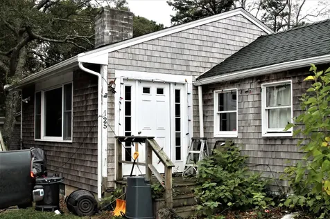 25 Andrews Road Vineyard Haven MA 02568