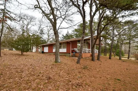 20 Windy Hill Road Oak Bluffs MA 02557