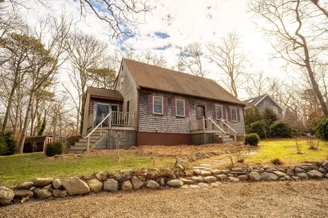 52 Andrews Road Vineyard Haven MA 02568