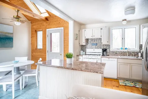 52 Andrews Road Vineyard Haven MA 02568