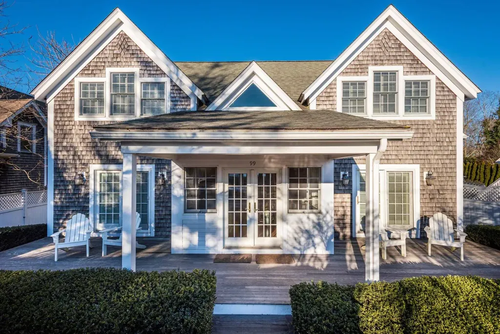 99 Cooke Street Edgartown MA 02539