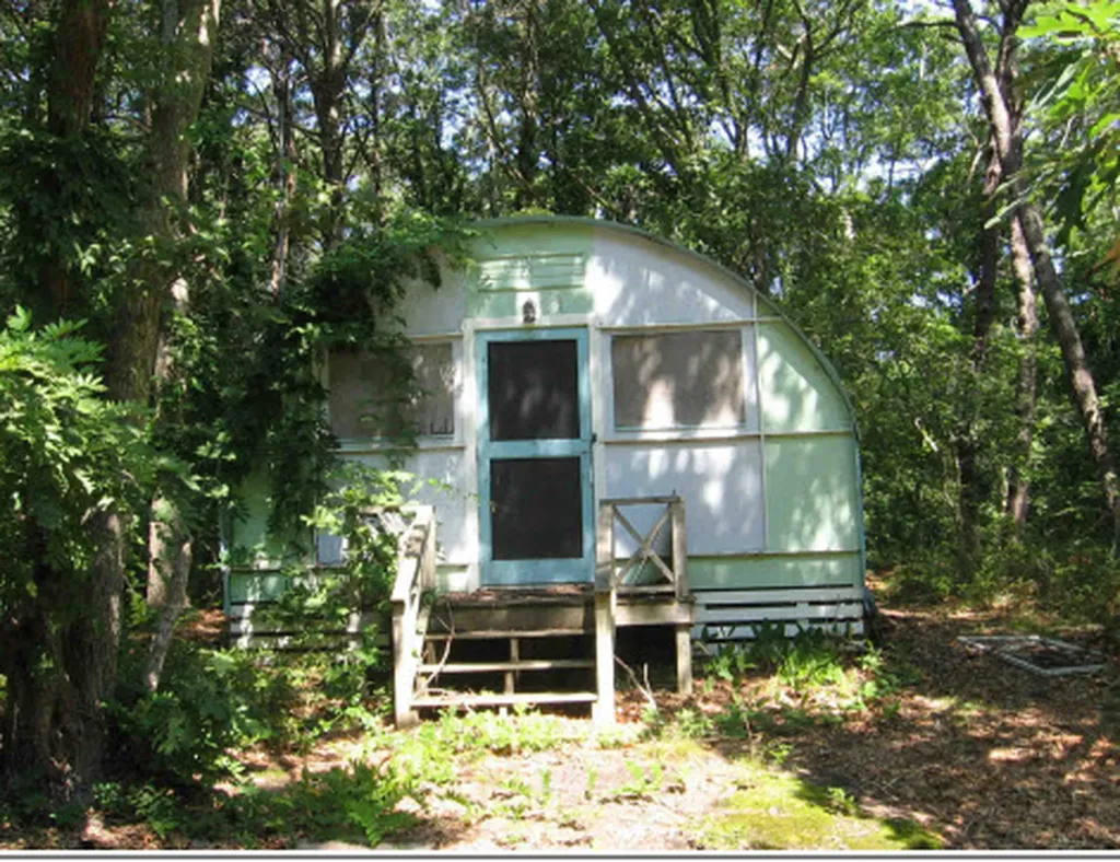 233 Greenwood Avenue Vineyard Haven MA 02568