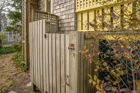 10 Prospect Park Oak Bluffs MA 02557