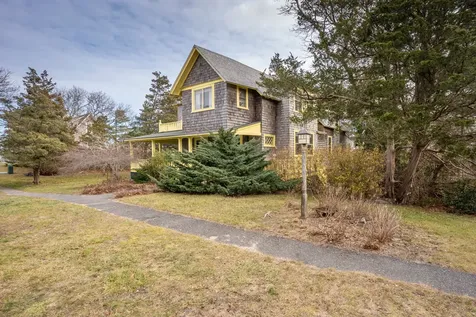 10 Prospect Park Oak Bluffs MA 02557