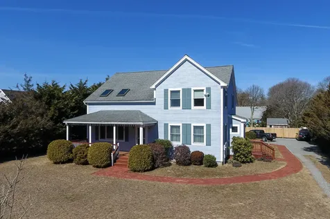 97 Wing Road Oak Bluffs MA 02557
