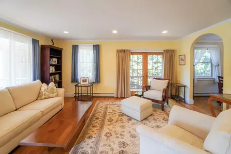 97 Wing Road Oak Bluffs MA 02557