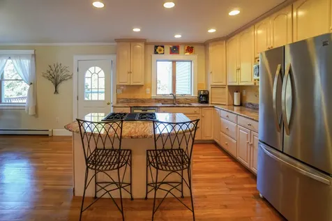 97 Wing Road Oak Bluffs MA 02557