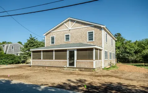 13 Norris Avenue Oak Bluffs MA 02557