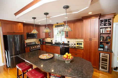 3 Lauras Way Oak Bluffs MA 02557