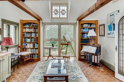 42 Looks Pond Way West Tisbury MA 02575