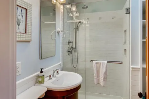 42 Looks Pond Way West Tisbury MA 02575