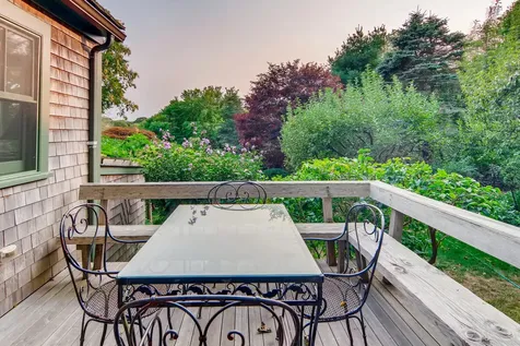 42 Looks Pond Way West Tisbury MA 02575