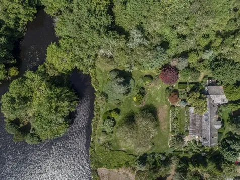 42 Looks Pond Way West Tisbury MA 02575