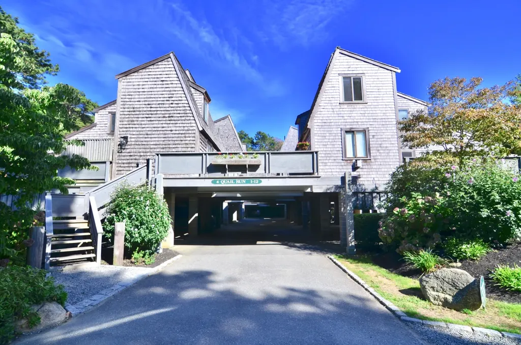 4 Quail Run Oak Bluffs MA 02557
