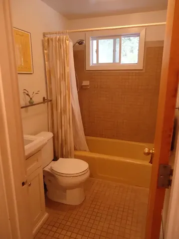 5 Village Court Vineyard Haven MA 02568